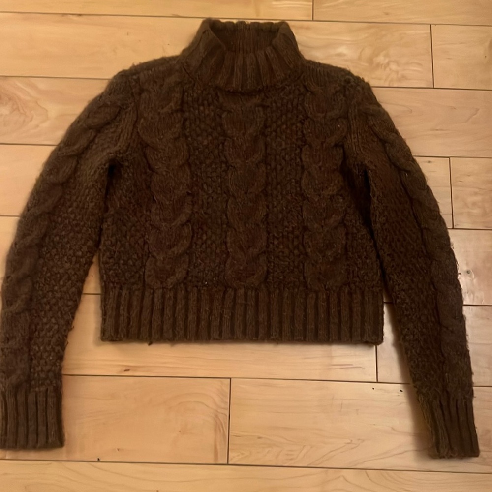 American Eagle Brown sweater